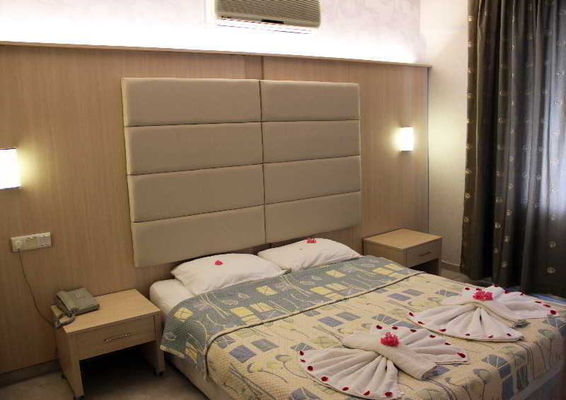 Ozcan Beach Hotel Turunç Buitenkant foto